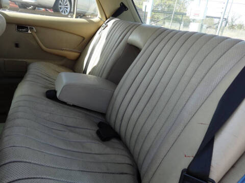 1977 Mercedes-Benz 450-Class