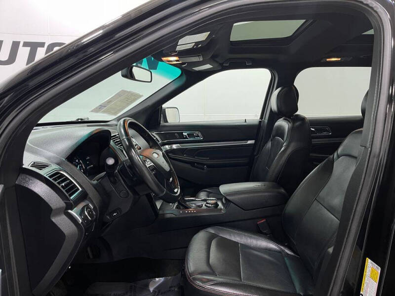 2017 Ford Explorer Sport