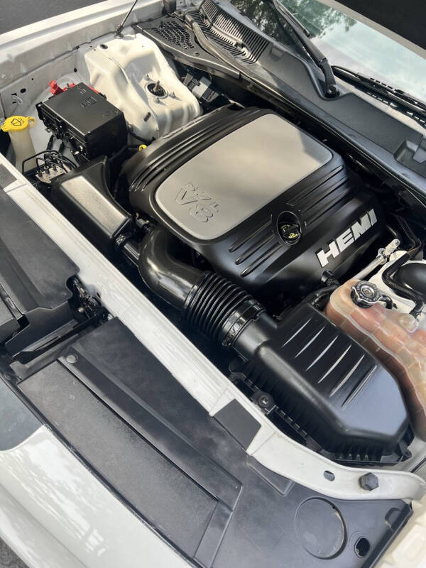 2017 Dodge Challenger R/T Plus Shaker