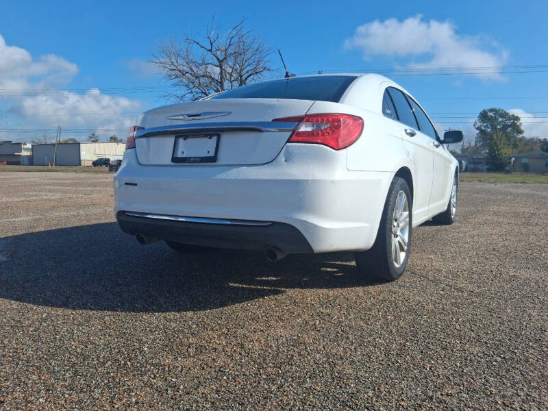 2014 Chrysler 200 Limited
