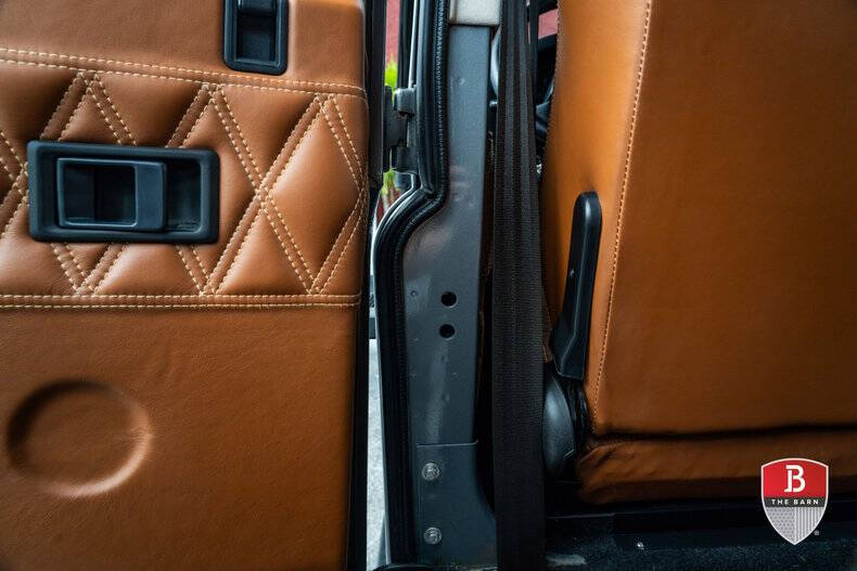 1987 Land Rover Defender