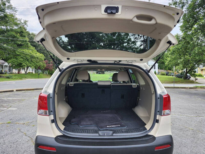 2011 Kia Sorento LX