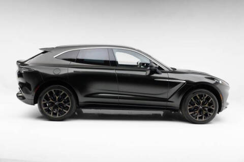 2021 Aston Martin DBX