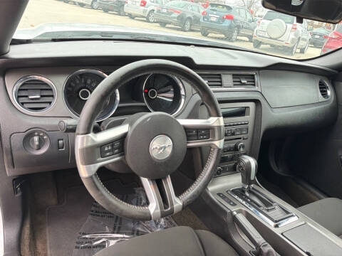 2014 Ford Mustang V6