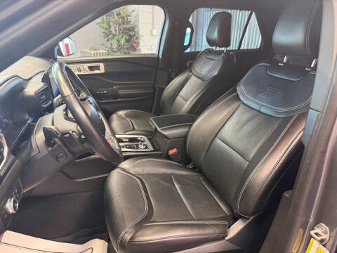 2022 Ford Explorer ST