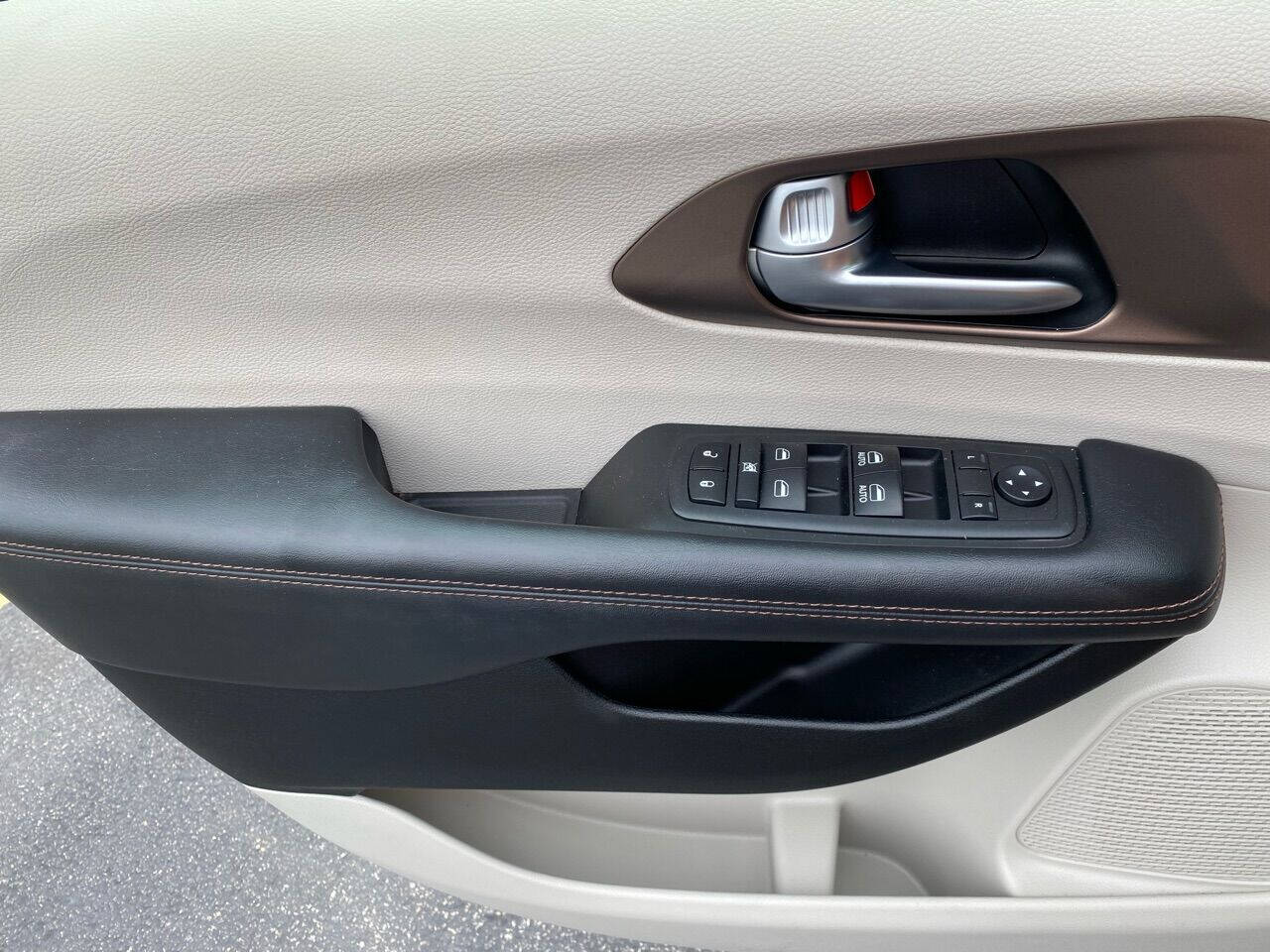 Gray 2018 Chrysler Pacifica Touring Plus Touring Plus 4dr Mini-Van 22
