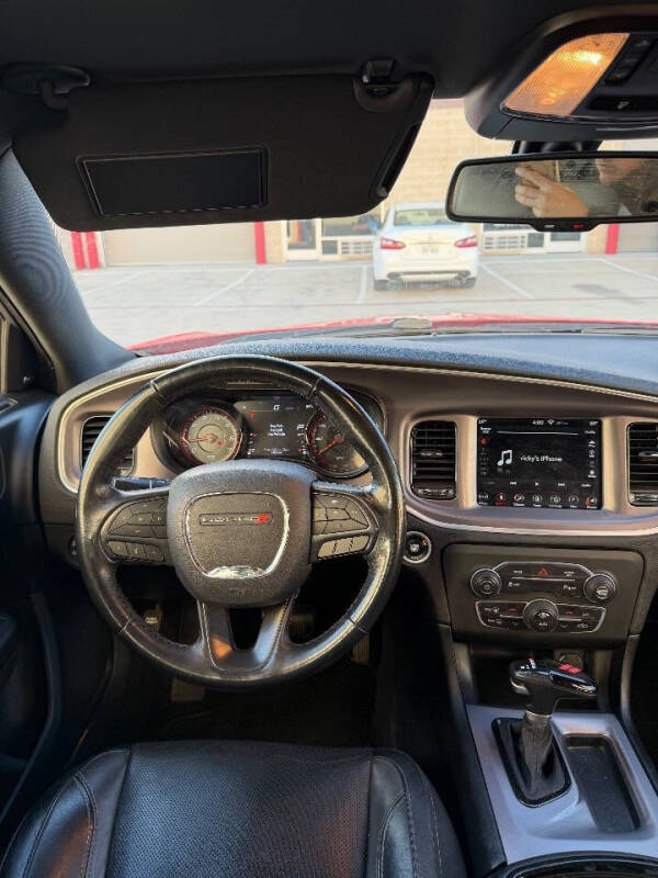 2019 Dodge Charger SXT