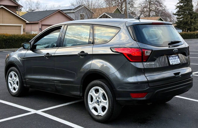 2019 Ford Escape S