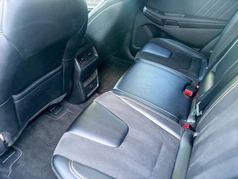2022 Ford Edge ST