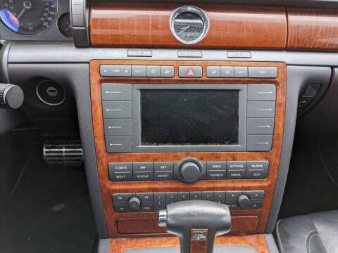 2004 Volkswagen Phaeton V8