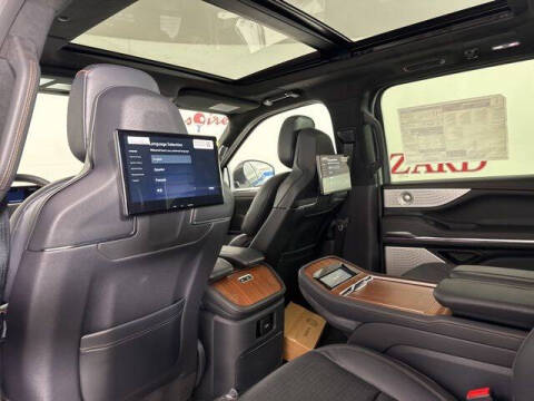 2025 Lincoln Navigator Black Label