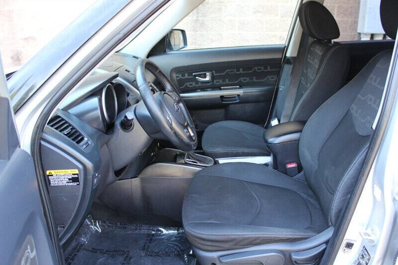 2012 Kia Soul +