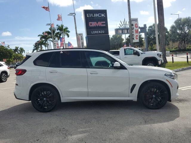 2021 BMW X5 M50i xDrive