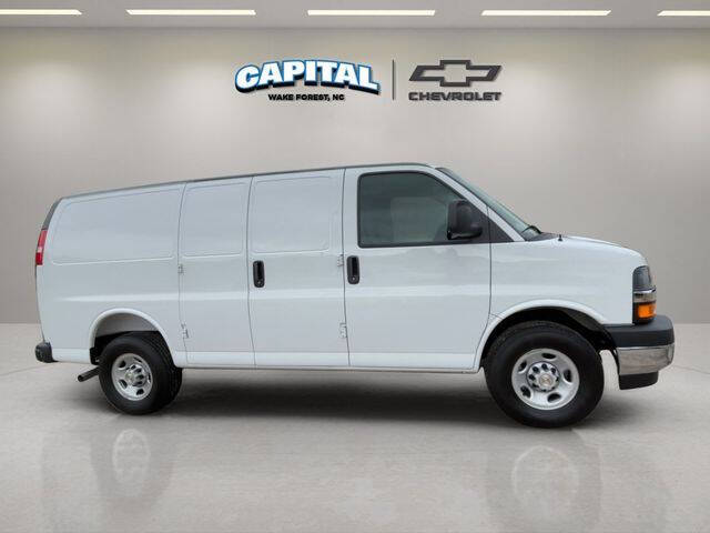 2025 Chevrolet Express 2500