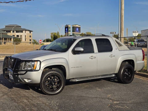 2011 Chevrolet Avalanche for sale at Buy Here Pay Here Lawton.com in Lawton OK