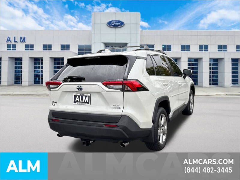 2021 Toyota RAV4 Hybrid XLE Premium