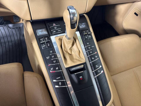 2016 Porsche Macan S