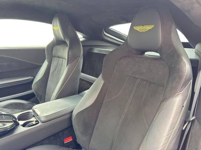 2025 Aston Martin Vantage