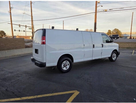 2017 GMC Savana 2500