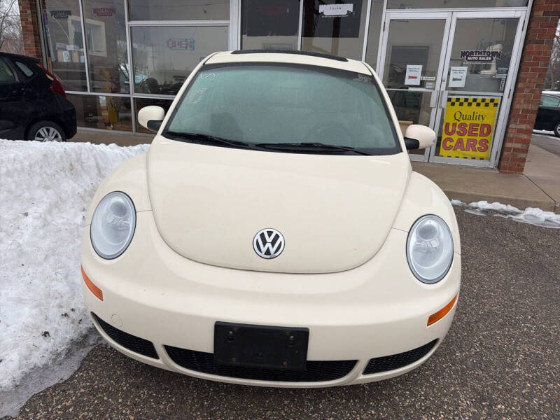 2009 Volkswagen New Beetle Base's photo
