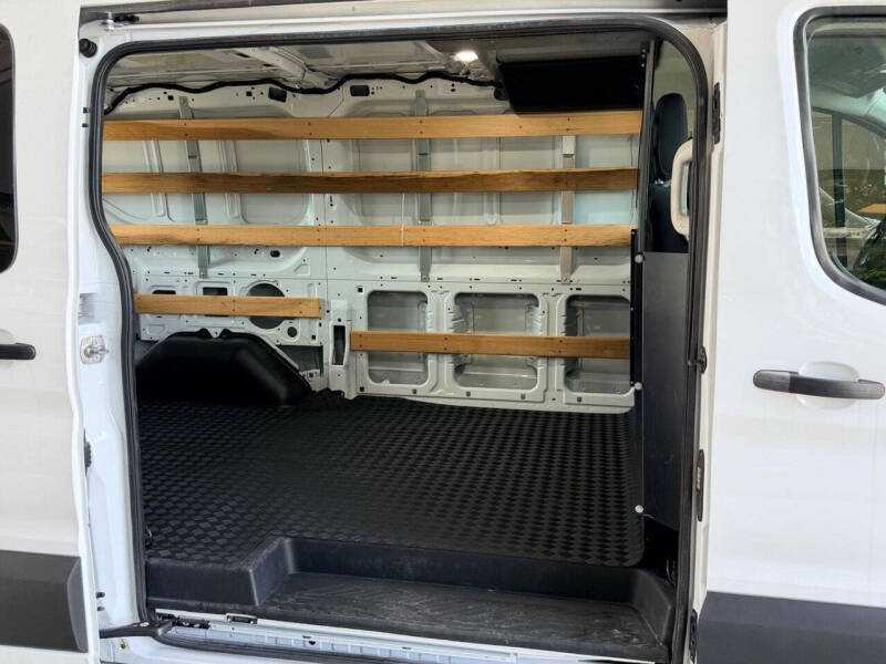 2025 Ford Transit