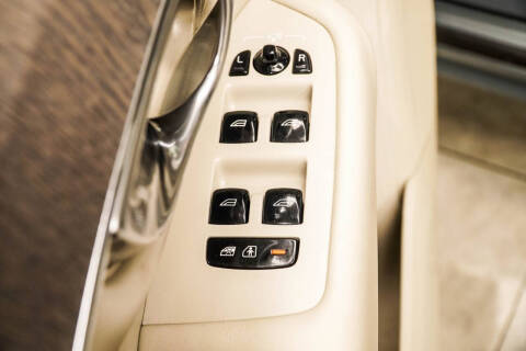 2023 Volvo XC90 B6 Plus Bright Theme 7P