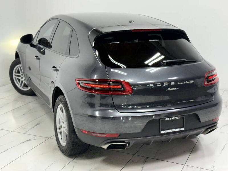 2017 Porsche Macan