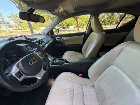 2011 Lexus CT 200h