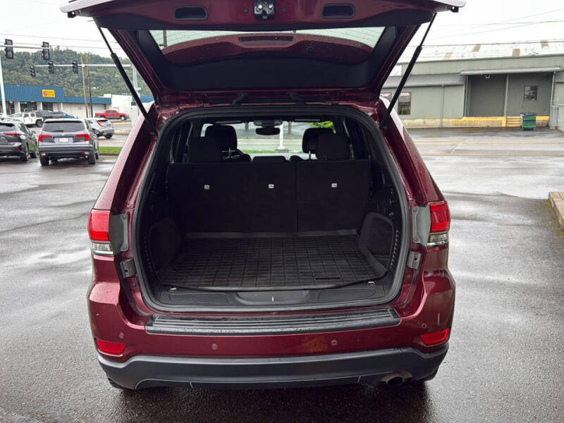 2019 Jeep Grand Cherokee Laredo E