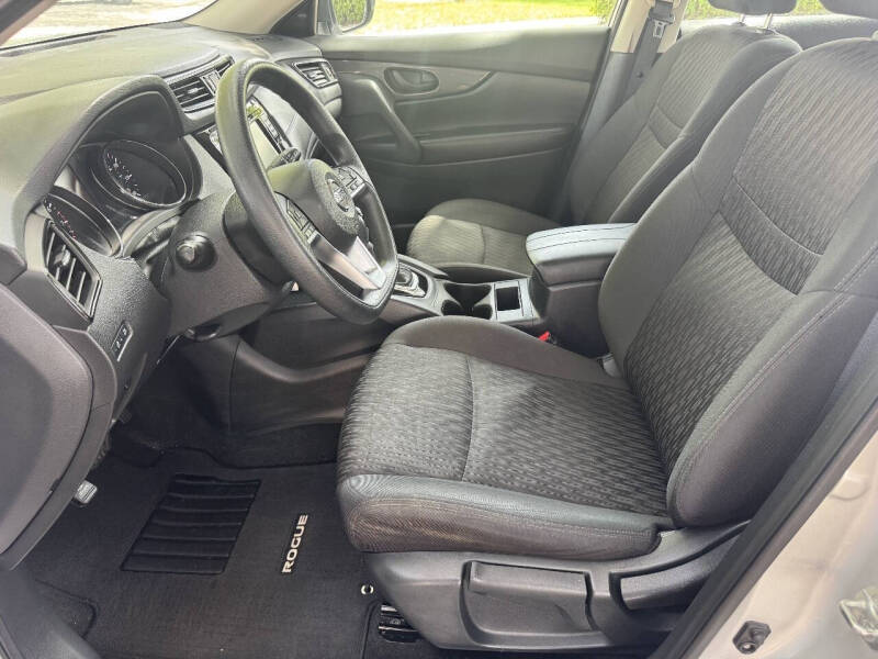 2019 Nissan Rogue S