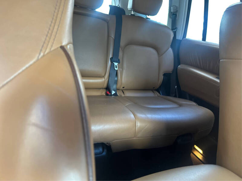 2017 Nissan Armada Platinum