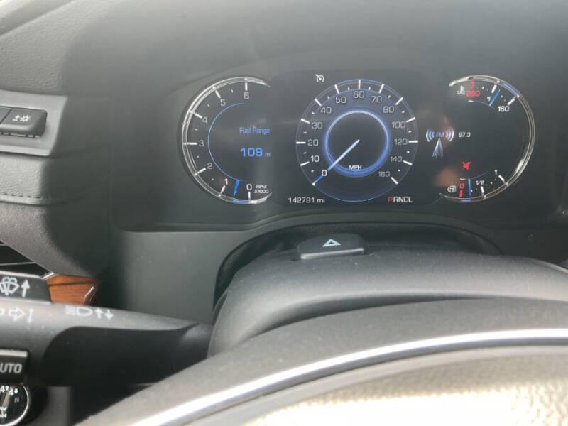 2017 Cadillac Escalade Luxury