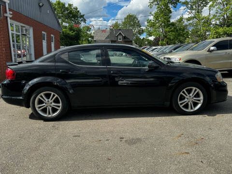 2013 Dodge Avenger for sale at Valley Auto Finance in Warren OH