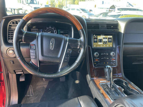 2016 Lincoln Navigator Select