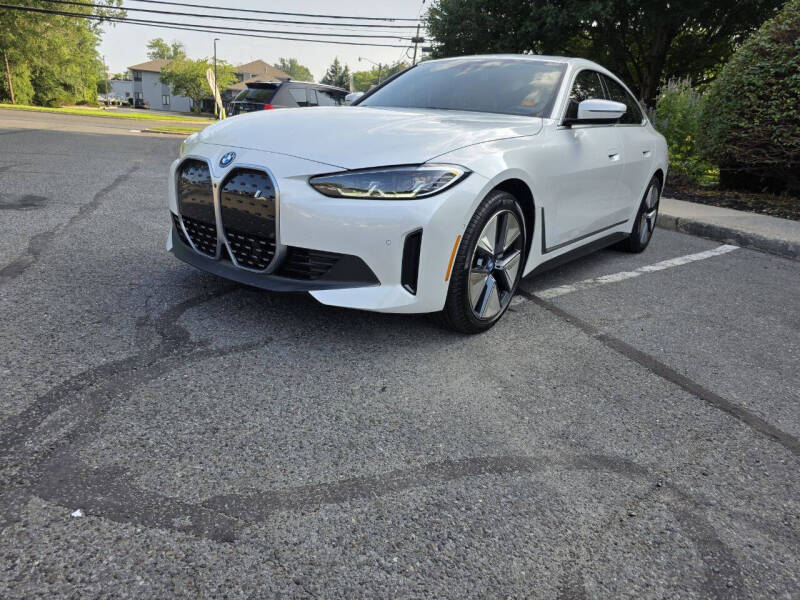 2024 BMW i4 35's photo