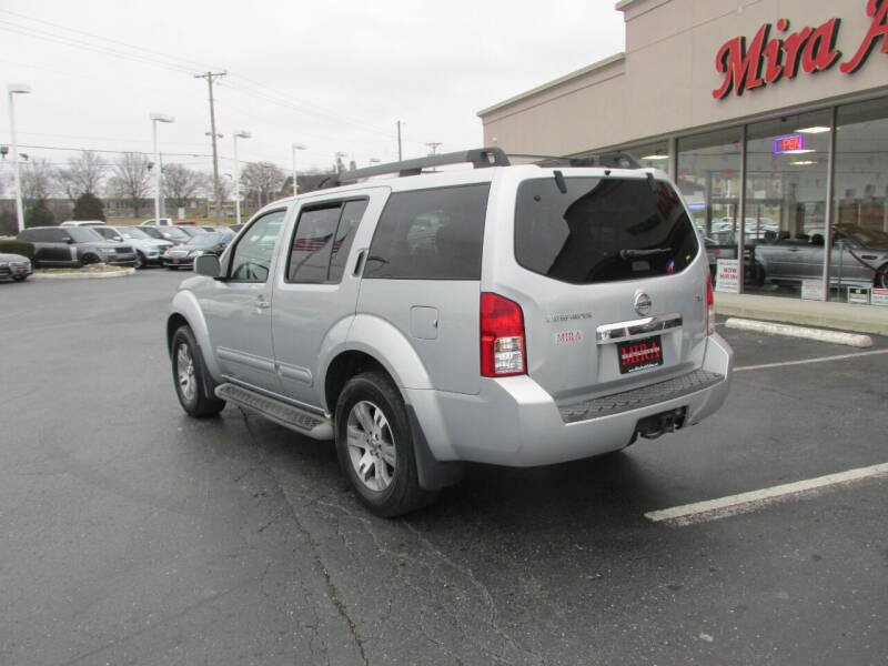 2010 Nissan Pathfinder SE