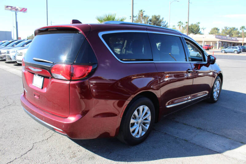 2018 Chrysler Pacifica Touring L