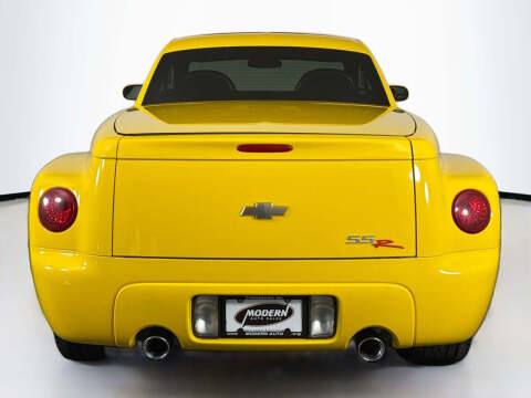 2004 Chevrolet SSR LS