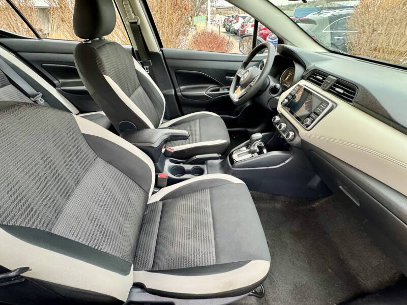 2020 Nissan Versa SV