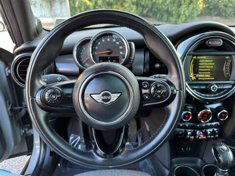 2016 MINI Hardtop 4 Door Cooper