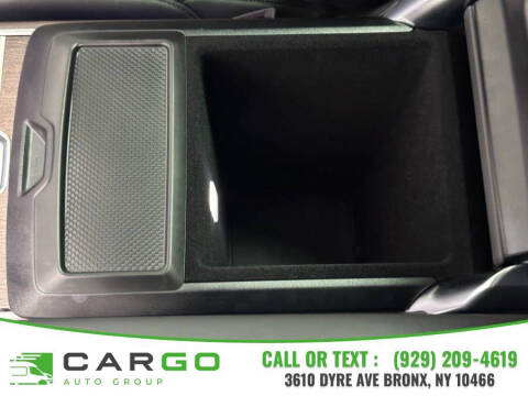 2025 Land Rover Range Rover P400 SE LWB