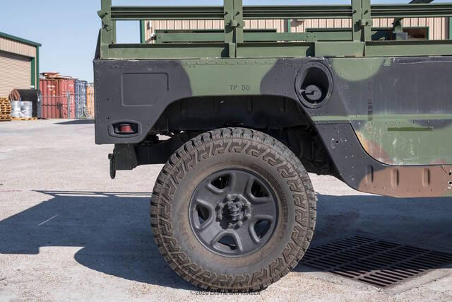 2010 AM General Hummer