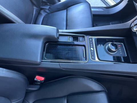 2019 Jaguar F-PACE 25t Premium