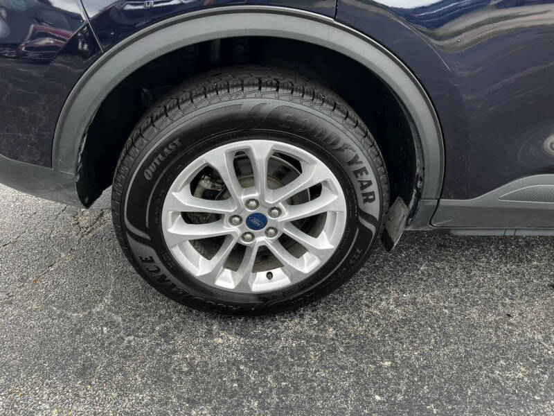 2021 Ford Escape SE