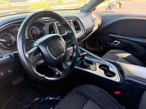 2019 Dodge Challenger SXT