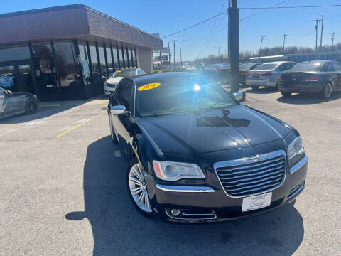 2011 Chrysler 300 for sale at TWIN CITY AUTO MALL in Bloomington IL