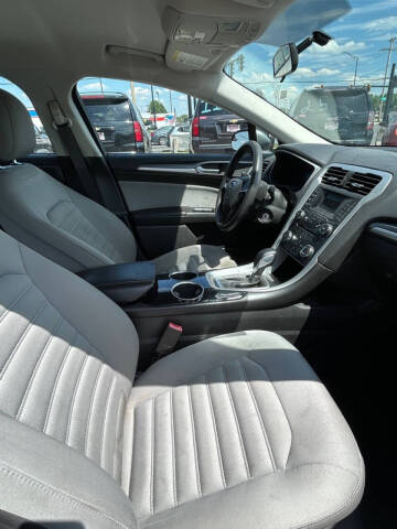2013 Ford Fusion S