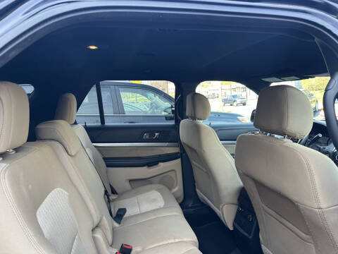 2017 Ford Explorer