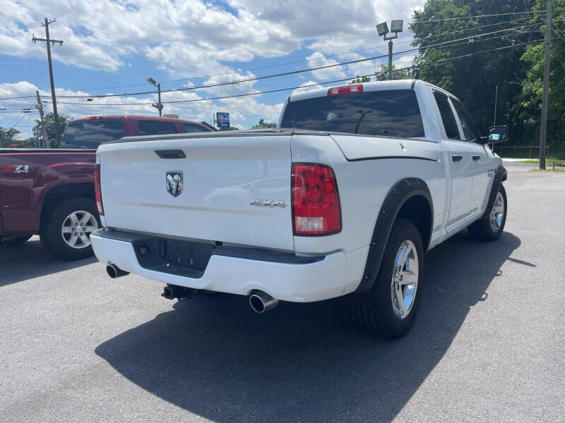 2017 RAM 1500 Express