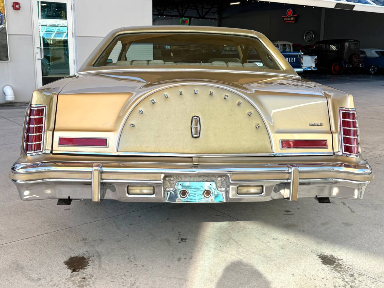 1978 Lincoln Mark V 8